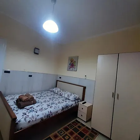 Lovely Appartament 1-3 地拉那