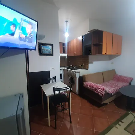 Lovely Appartament 1-3 Apartamento